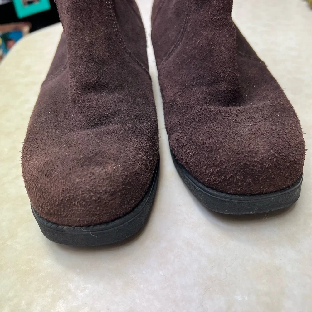 Land’s End Chocolate Brown Suede ankle Boots size 8 - Picture 3 of 8